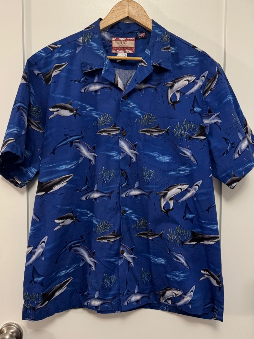 RJC Men's Shark AOP Hawaiian Blue Print Shirt USA coconut buttons XL